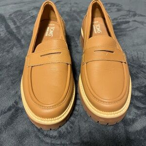 Toms Tan Leather Loafers